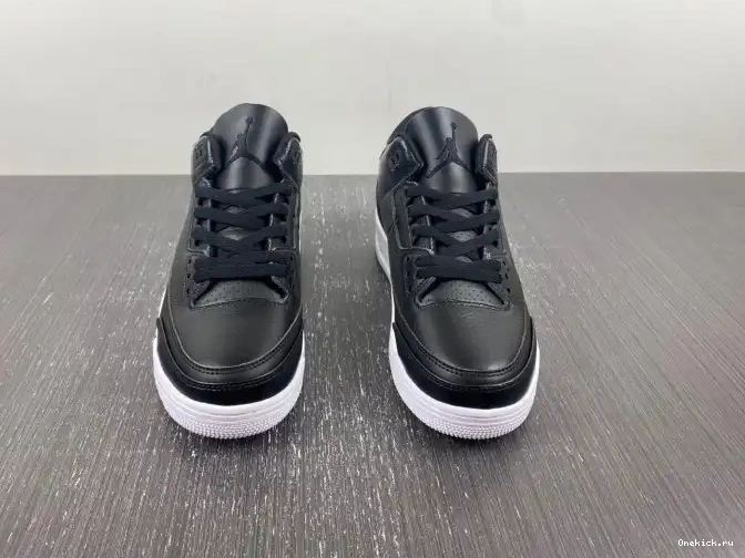 One Kick 136064-020 Cyber 3 Jordan Retro (2016) Monday 0624